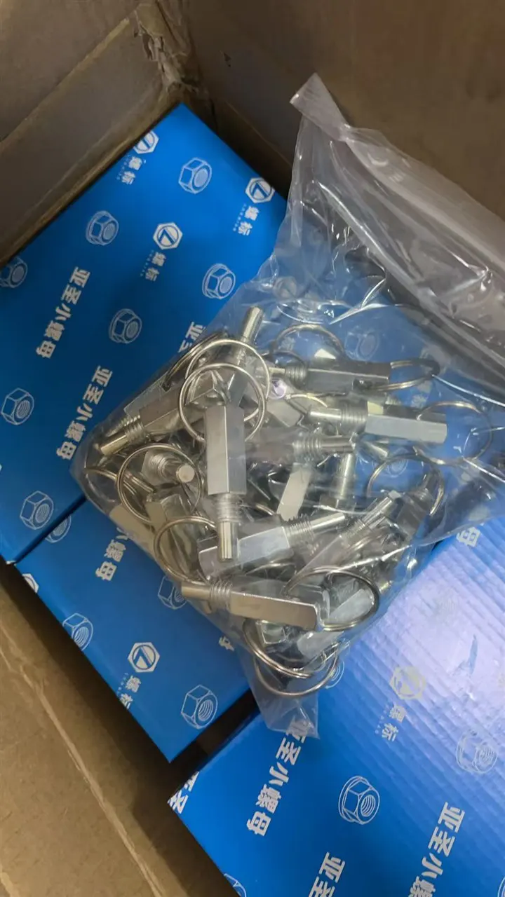 จำหน่ายและนำเข้า น็อต สกรู (Fastener) (12)