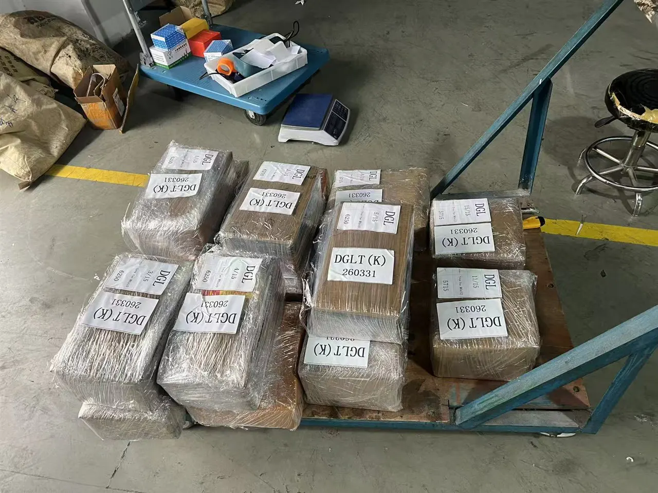 จำหน่ายและนำเข้า น็อต สกรู (Fastener) (16)